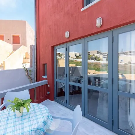 Apartment Red Beachfront *