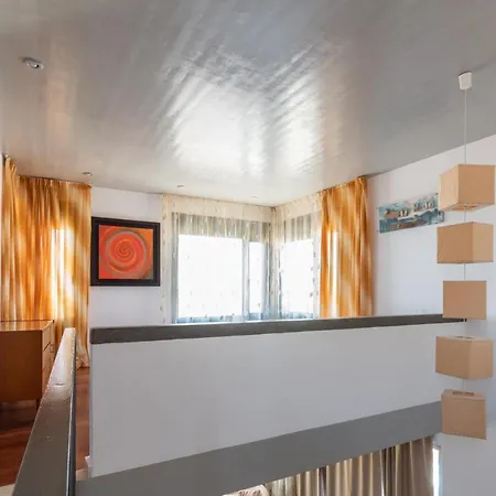 Apartment Red Beachfront